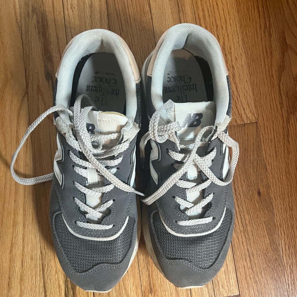 New Balance x JCrew Unisex 574 Gray Sneakers
